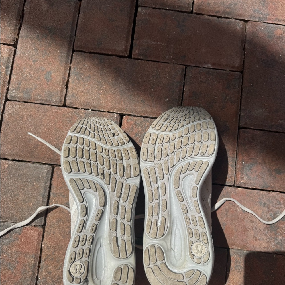 lululemon athletica Women's White Sneakers - Picture 6 of 7